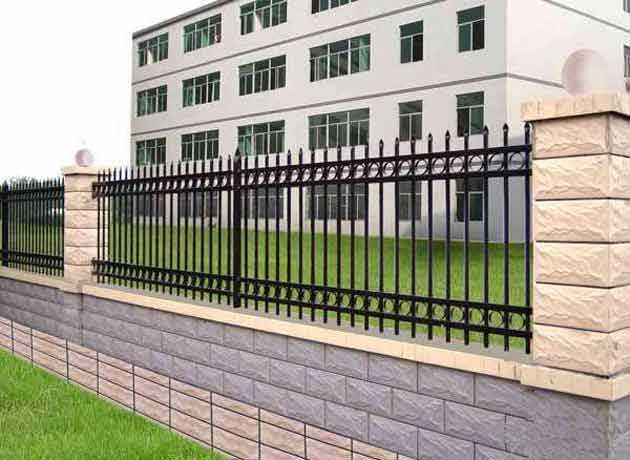 潞城学校锌钢护栏